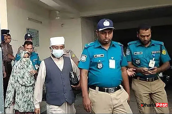 ন্যাম ভবনে গাজী নজরুলের দ্বিতীয় স্ত্রী মরিয়মকে বারান্দায়ও ঘু