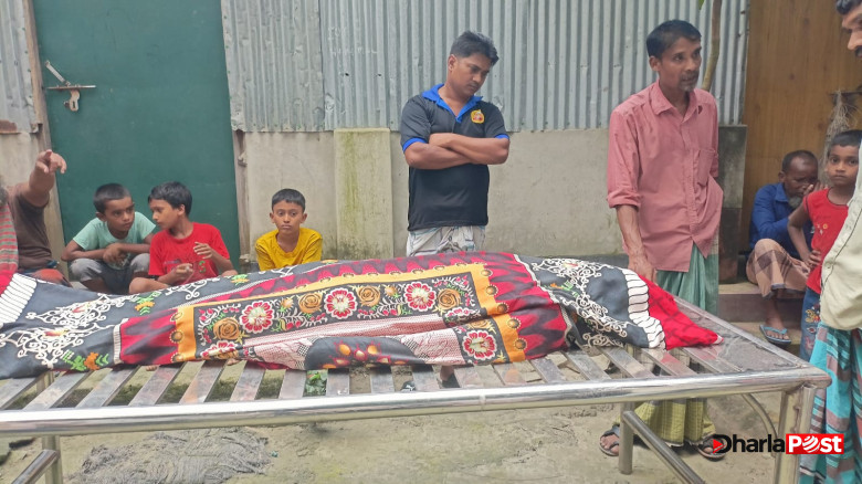 রাজারহাটে গাছ কাটতে গিয়ে বিদ্যুৎস্পৃষ্টে যুবকের মৃত্যু