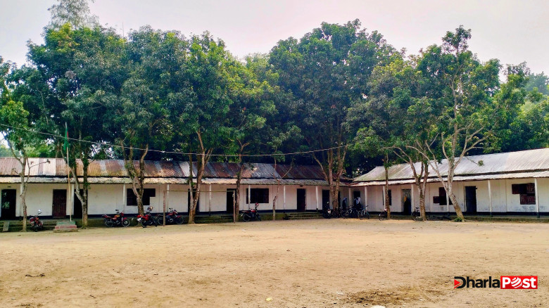 উলিপুরে মাদরাসায় গোপনে নিয়োগের অভিযোগ, অর্থের বিনিময়ে ঘটনা ধামাচাপার চেষ্টার দাবি