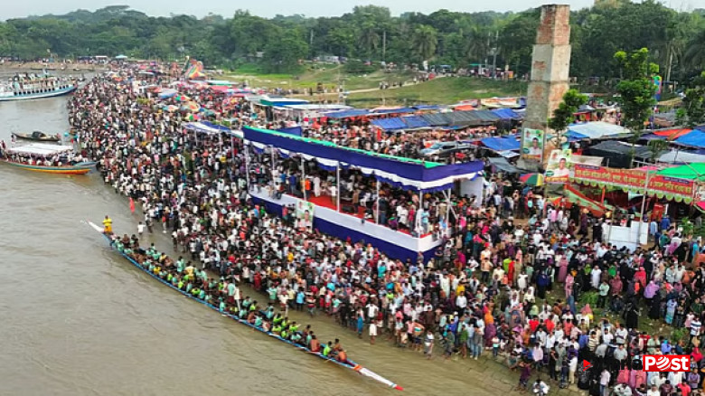 রাজবাড়ীতে নৌকাবাইচে এগিয়ে থাকা নৌকায় ধাক্কা, ডুবে যাওয়ার পর মাঝিদের মারধর